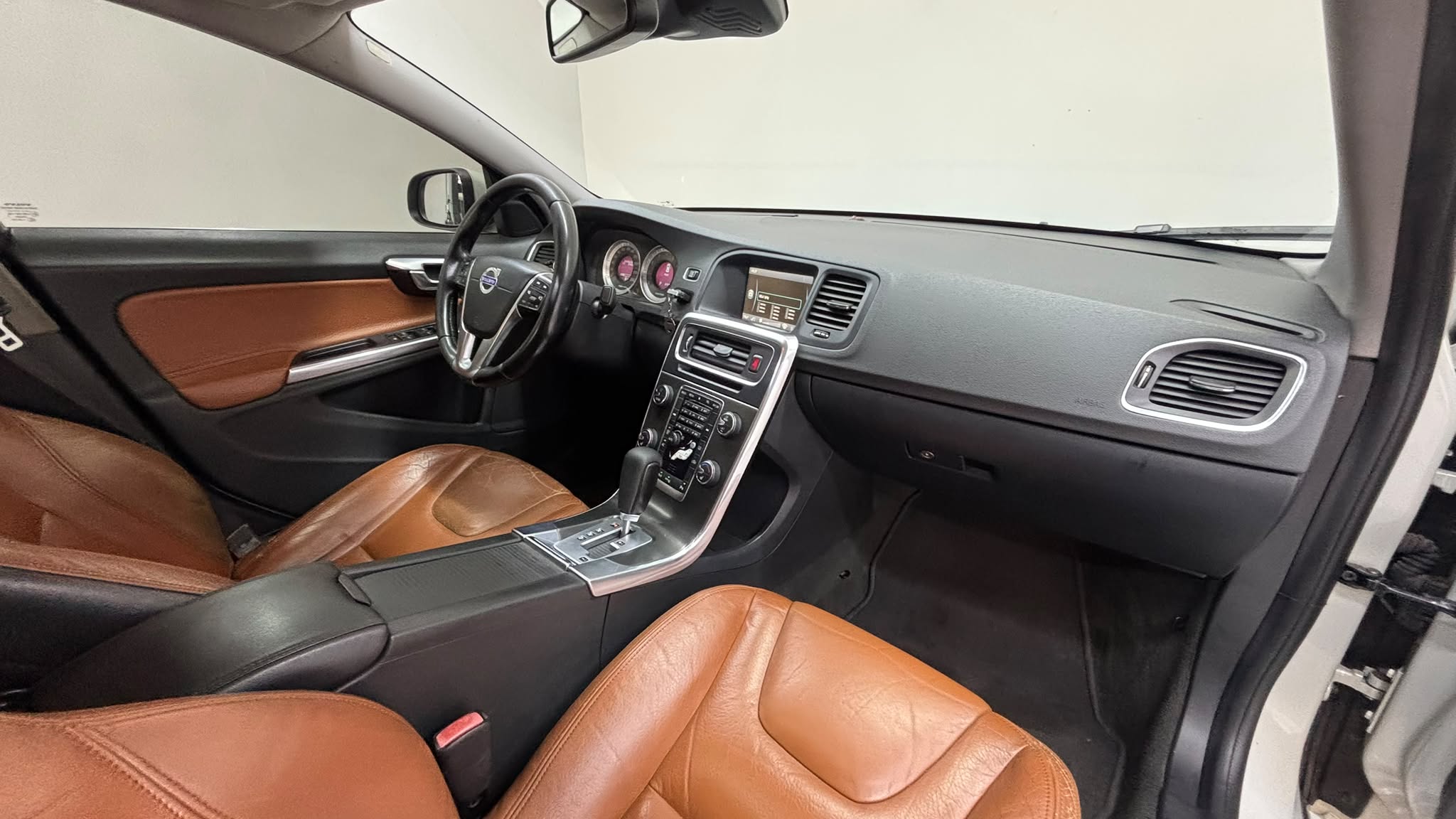 VOLVO S60 27